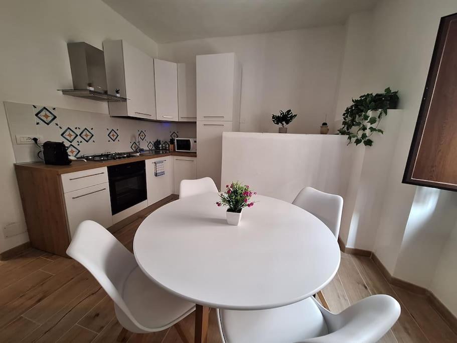 Dommu Amsicora Apartment เบาเนย์ ภายนอก รูปภาพ