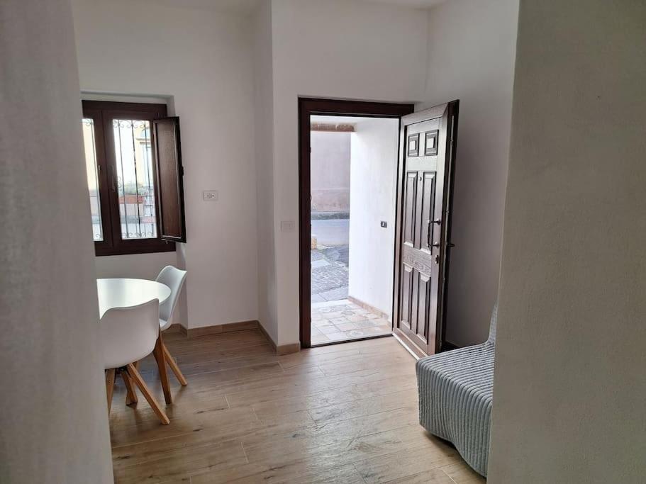 Dommu Amsicora Apartment เบาเนย์ ภายนอก รูปภาพ